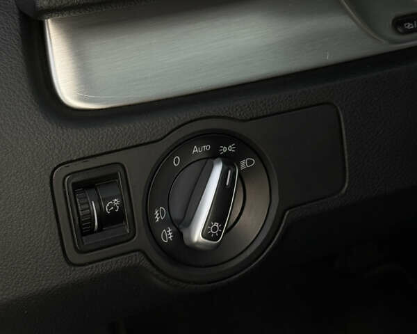 Серый Фольксваген Пассат, объемом двигателя 1.97 л и пробегом 213 тыс. км за 10700 $, фото 6 на Automoto.ua