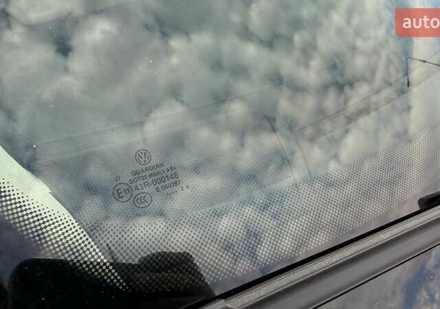 Серый Фольксваген Пассат, объемом двигателя 2.48 л и пробегом 217 тыс. км за 10499 $, фото 14 на Automoto.ua