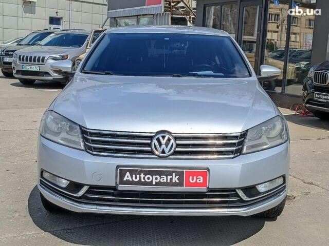 Сірий Фольксваген Пассат, об'ємом двигуна 2 л та пробігом 376 тис. км за 7990 $, фото 1 на Automoto.ua