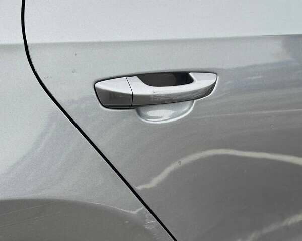 Серый Фольксваген Пассат, объемом двигателя 2.48 л и пробегом 214 тыс. км за 10200 $, фото 22 на Automoto.ua