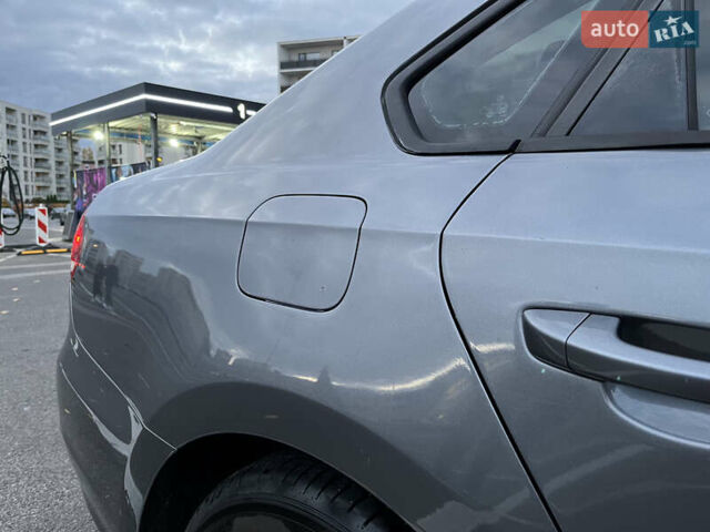 Сірий Фольксваген Пассат, об'ємом двигуна 2.5 л та пробігом 214 тис. км за 9500 $, фото 7 на Automoto.ua