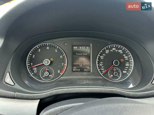 Сірий Фольксваген Пассат, об'ємом двигуна 2.5 л та пробігом 145 тис. км за 9000 $, фото 14 на Automoto.ua