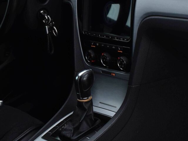 Сірий Фольксваген Пассат, об'ємом двигуна 2.5 л та пробігом 241 тис. км за 8790 $, фото 12 на Automoto.ua