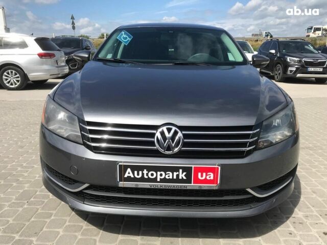 Серый Фольксваген Пассат, объемом двигателя 2.5 л и пробегом 142 тыс. км за 9490 $, фото 1 на Automoto.ua