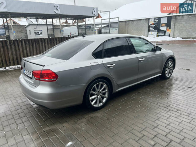 Серый Фольксваген Пассат, объемом двигателя 2.48 л и пробегом 220 тыс. км за 9600 $, фото 6 на Automoto.ua