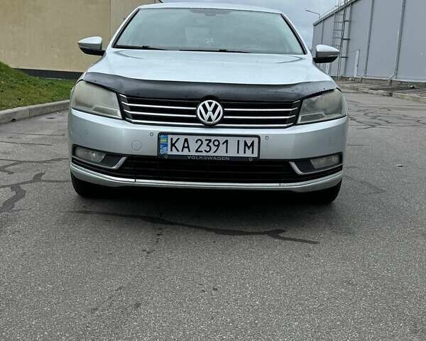 Серый Фольксваген Пассат, объемом двигателя 1.8 л и пробегом 192 тыс. км за 7999 $, фото 35 на Automoto.ua