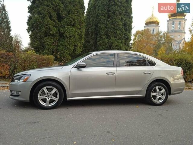 Сірий Фольксваген Пассат, об'ємом двигуна 2.5 л та пробігом 216 тис. км за 9800 $, фото 2 на Automoto.ua