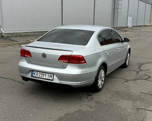 Серый Фольксваген Пассат, объемом двигателя 1.8 л и пробегом 192 тыс. км за 7999 $, фото 13 на Automoto.ua