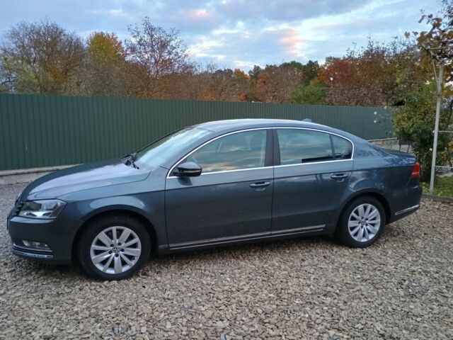 Фольксваген Пассат 2012 в Самборе на Automoto.ua Серый Фольксваген Пассат, объемом двигателя 1.6 л и пробегом 275 тыс. км за 9500 $, фото 6 на Automoto.ua