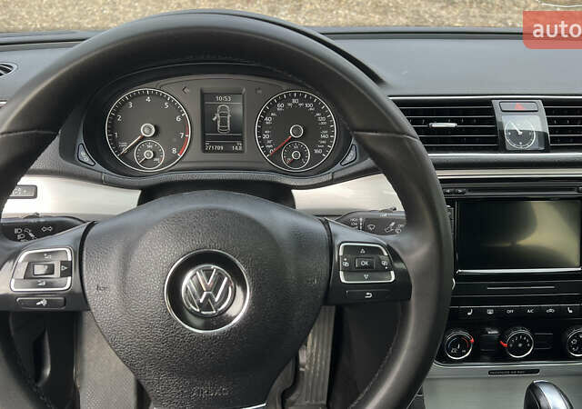 Серый Фольксваген Пассат, объемом двигателя 2.5 л и пробегом 271 тыс. км за 9500 $, фото 28 на Automoto.ua