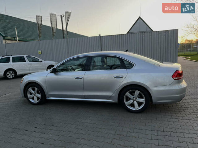 Серый Фольксваген Пассат, объемом двигателя 2.48 л и пробегом 240 тыс. км за 10999 $, фото 9 на Automoto.ua
