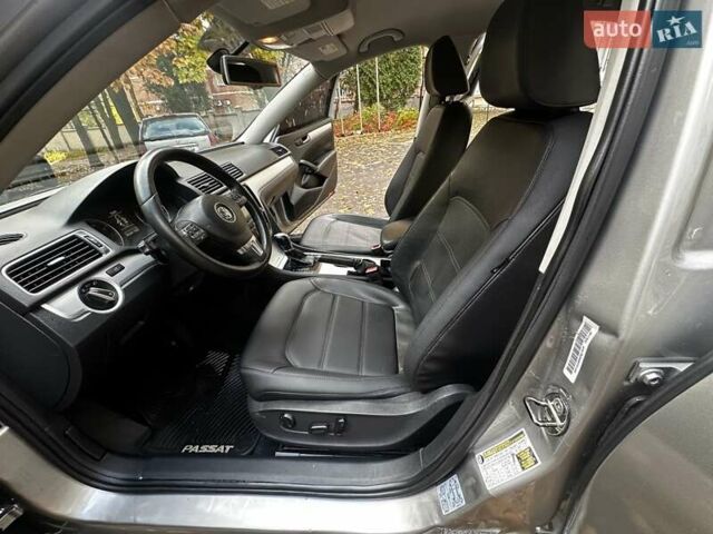 Фольксваген Пассат 2012 у Києві на Automoto.ua Сірий Фольксваген Пассат, об'ємом двигуна 2.5 л та пробігом 205 тис. км за 8299 $, фото 24 на Automoto.ua