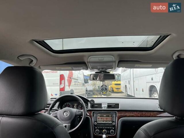 Серый Фольксваген Пассат, объемом двигателя 2.5 л и пробегом 180 тыс. км за 12000 $, фото 17 на Automoto.ua