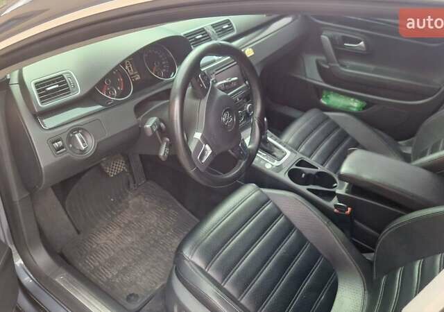 Серый Фольксваген Пассат, объемом двигателя 2 л и пробегом 218 тыс. км за 10200 $, фото 2 на Automoto.ua