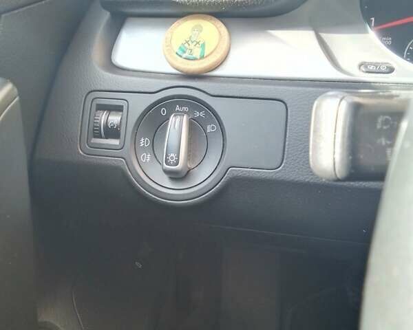 Сірий Фольксваген Пассат, об'ємом двигуна 1.98 л та пробігом 162 тис. км за 9600 $, фото 10 на Automoto.ua