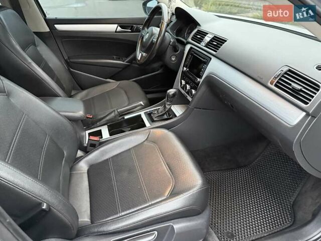 Серый Фольксваген Пассат, объемом двигателя 2.48 л и пробегом 185 тыс. км за 9800 $, фото 44 на Automoto.ua