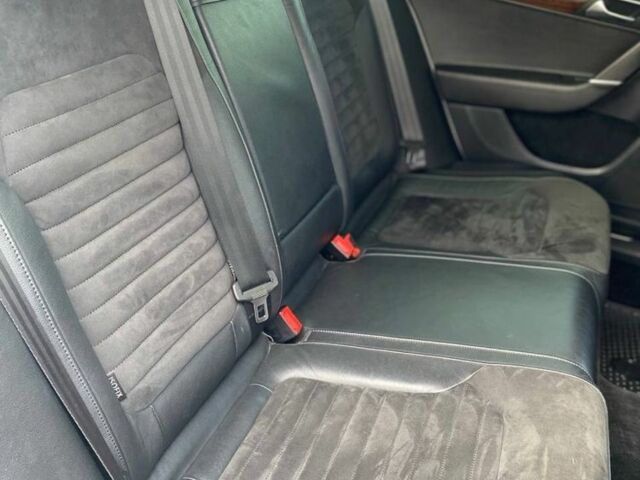 Серый Фольксваген Пассат, объемом двигателя 1.8 л и пробегом 151 тыс. км за 11000 $, фото 5 на Automoto.ua