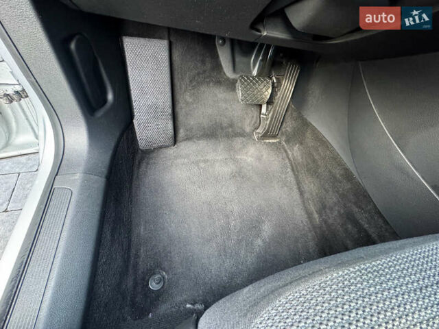 Сірий Фольксваген Пассат, об'ємом двигуна 1.97 л та пробігом 220 тис. км за 11499 $, фото 33 на Automoto.ua