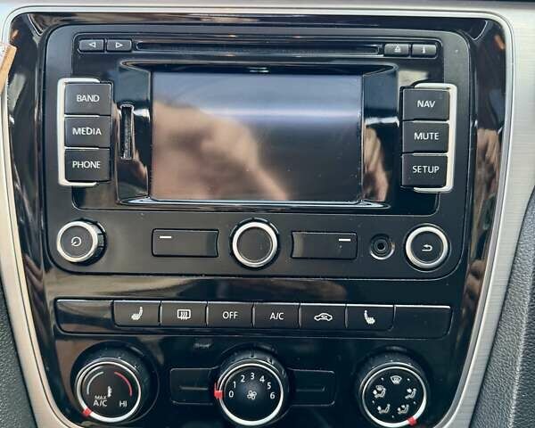 Серый Фольксваген Пассат, объемом двигателя 2 л и пробегом 218 тыс. км за 11700 $, фото 21 на Automoto.ua