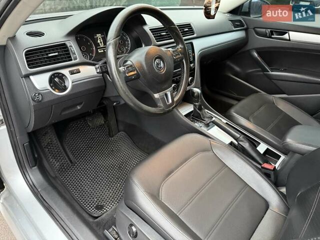 Серый Фольксваген Пассат, объемом двигателя 2.48 л и пробегом 185 тыс. км за 9800 $, фото 34 на Automoto.ua