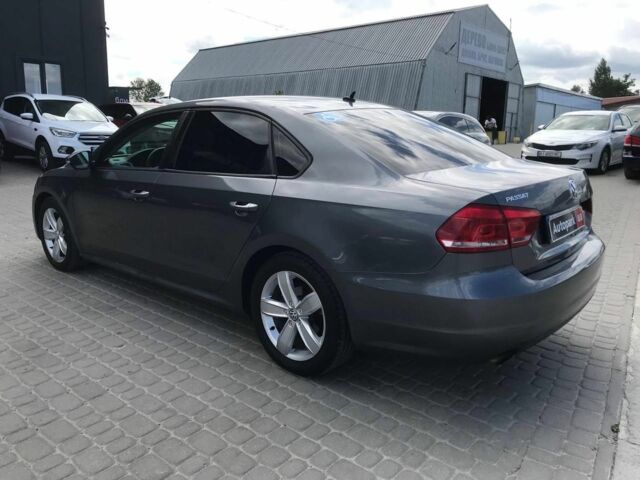 Серый Фольксваген Пассат, объемом двигателя 2.5 л и пробегом 142 тыс. км за 9490 $, фото 9 на Automoto.ua