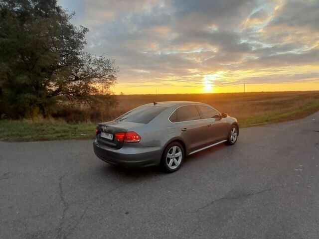 Сірий Фольксваген Пассат, об'ємом двигуна 2.5 л та пробігом 307 тис. км за 9400 $, фото 1 на Automoto.ua