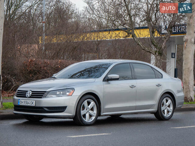 Серый Фольксваген Пассат, объемом двигателя 2.5 л и пробегом 120 тыс. км за 9700 $, фото 12 на Automoto.ua
