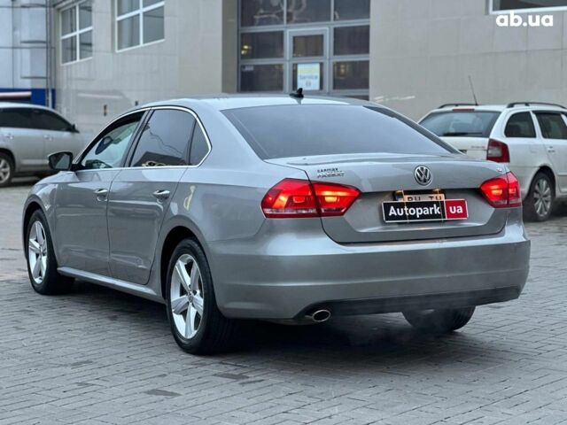 Серый Фольксваген Пассат, объемом двигателя 2.5 л и пробегом 156 тыс. км за 10990 $, фото 7 на Automoto.ua