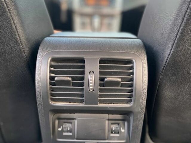 Серый Фольксваген Пассат, объемом двигателя 1.8 л и пробегом 151 тыс. км за 11000 $, фото 4 на Automoto.ua