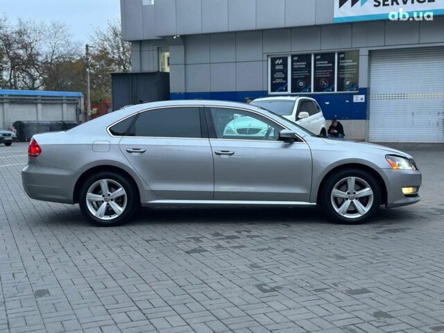 Серый Фольксваген Пассат, объемом двигателя 2.5 л и пробегом 156 тыс. км за 10990 $, фото 4 на Automoto.ua