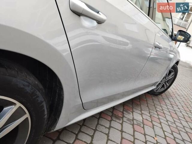 Серый Фольксваген Пассат, объемом двигателя 1.97 л и пробегом 219 тыс. км за 9690 $, фото 17 на Automoto.ua