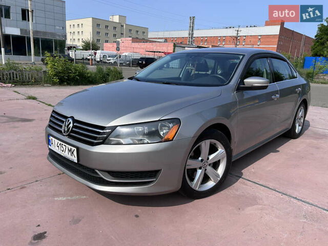 Серый Фольксваген Пассат, объемом двигателя 2.5 л и пробегом 266 тыс. км за 9500 $, фото 6 на Automoto.ua