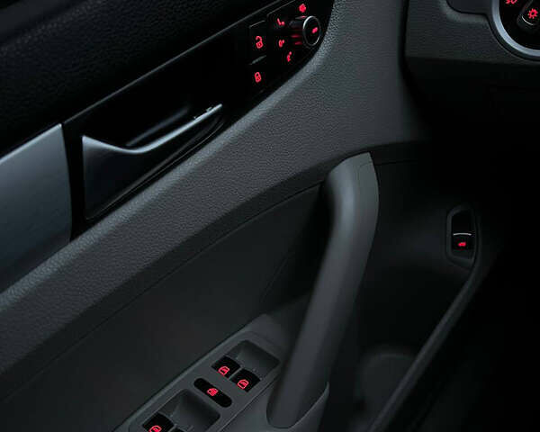 Сірий Фольксваген Пассат, об'ємом двигуна 2 л та пробігом 180 тис. км за 12200 $, фото 12 на Automoto.ua