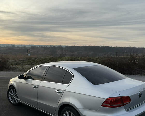 Серый Фольксваген Пассат, объемом двигателя 1.97 л и пробегом 213 тыс. км за 10700 $, фото 9 на Automoto.ua