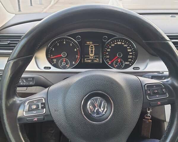 Сірий Фольксваген Пассат, об'ємом двигуна 1.8 л та пробігом 234 тис. км за 10900 $, фото 24 на Automoto.ua