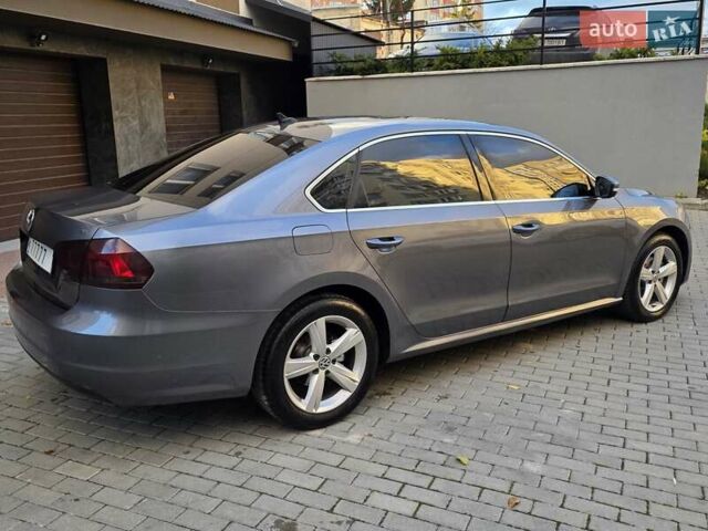 Серый Фольксваген Пассат, объемом двигателя 2.5 л и пробегом 241 тыс. км за 7450 $, фото 10 на Automoto.ua