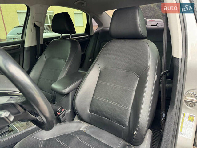 Сірий Фольксваген Пассат, об'ємом двигуна 2.5 л та пробігом 253 тис. км за 10490 $, фото 23 на Automoto.ua