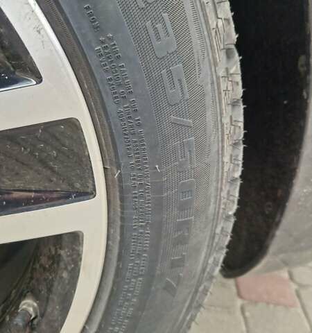 Сірий Фольксваген Пассат, об'ємом двигуна 2 л та пробігом 218 тис. км за 9600 $, фото 3 на Automoto.ua