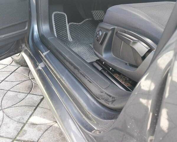 Серый Фольксваген Пассат, объемом двигателя 1.8 л и пробегом 209 тыс. км за 8700 $, фото 14 на Automoto.ua