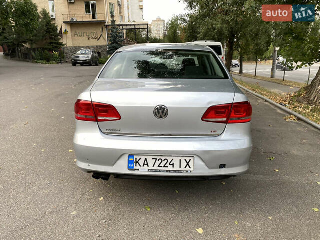 Серый Фольксваген Пассат, об'ємом двигуна 1.8 л та пробігом 174 тис. км за 9000 $, фото 5 на Automoto.ua