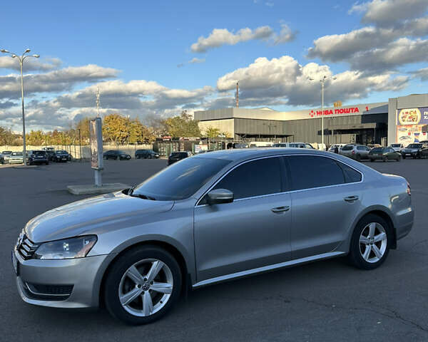 Серый Фольксваген Пассат, объемом двигателя 2.5 л и пробегом 174 тыс. км за 9999 $, фото 2 на Automoto.ua