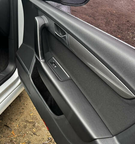 Сірий Фольксваген Пассат, об'ємом двигуна 2 л та пробігом 250 тис. км за 10900 $, фото 10 на Automoto.ua