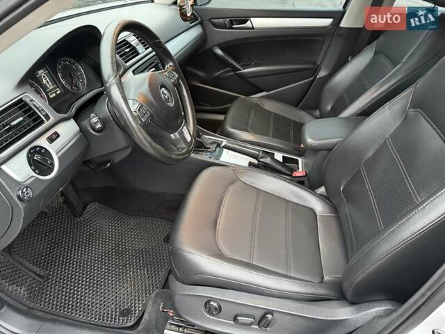 Серый Фольксваген Пассат, объемом двигателя 2.48 л и пробегом 185 тыс. км за 9800 $, фото 32 на Automoto.ua