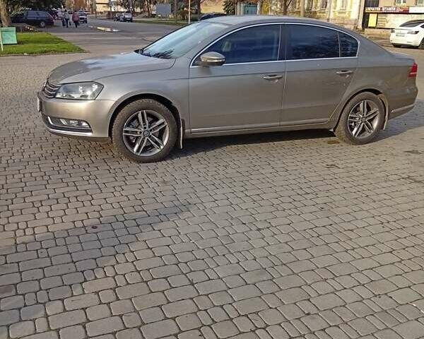 Серый Фольксваген Пассат, объемом двигателя 1.8 л и пробегом 164 тыс. км за 9500 $, фото 1 на Automoto.ua