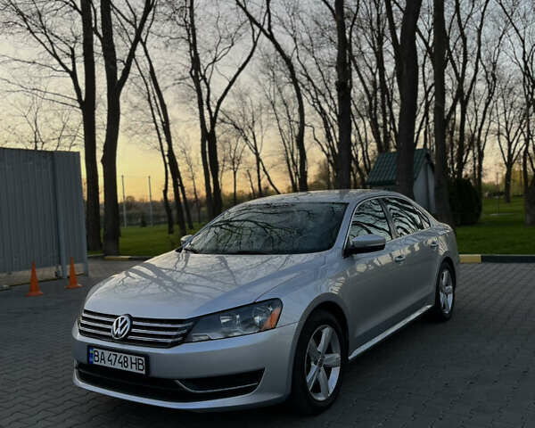 Серый Фольксваген Пассат, объемом двигателя 2.48 л и пробегом 240 тыс. км за 10999 $, фото 3 на Automoto.ua