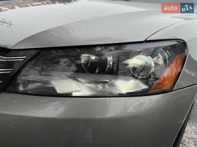 Сірий Фольксваген Пассат, об'ємом двигуна 2.5 л та пробігом 300 тис. км за 9300 $, фото 9 на Automoto.ua