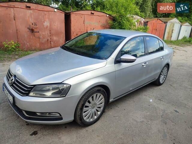 Серый Фольксваген Пассат, объемом двигателя 1.39 л и пробегом 160 тыс. км за 10000 $, фото 14 на Automoto.ua