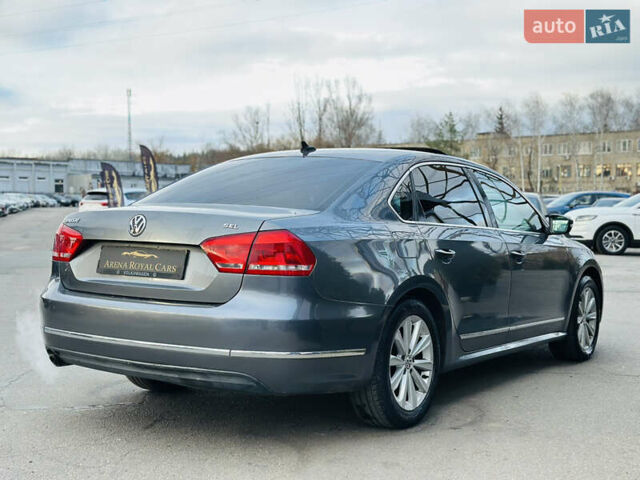 Серый Фольксваген Пассат, объемом двигателя 2.48 л и пробегом 281 тыс. км за 9300 $, фото 9 на Automoto.ua