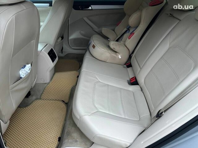 Серый Фольксваген Пассат, объемом двигателя 2.5 л и пробегом 156 тыс. км за 10990 $, фото 11 на Automoto.ua