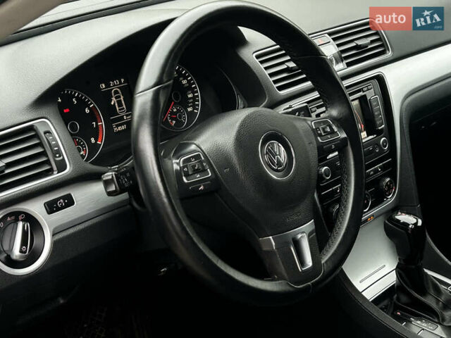 Серый Фольксваген Пассат, объемом двигателя 2.48 л и пробегом 254 тыс. км за 9800 $, фото 8 на Automoto.ua